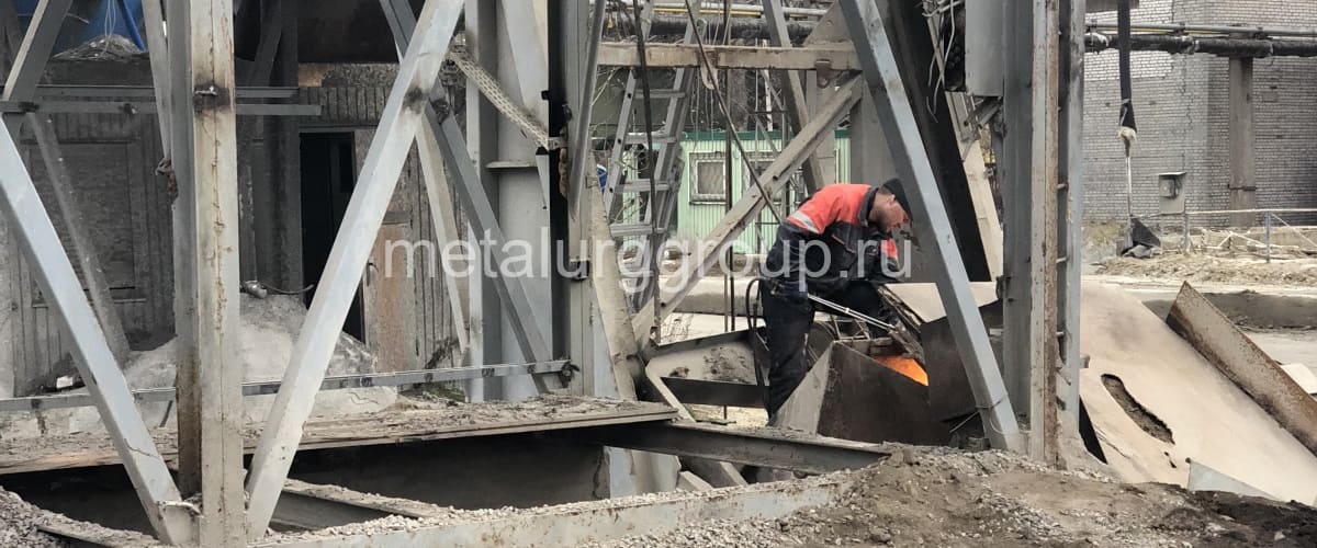 Демонтаж бетонного завода в Петербурге