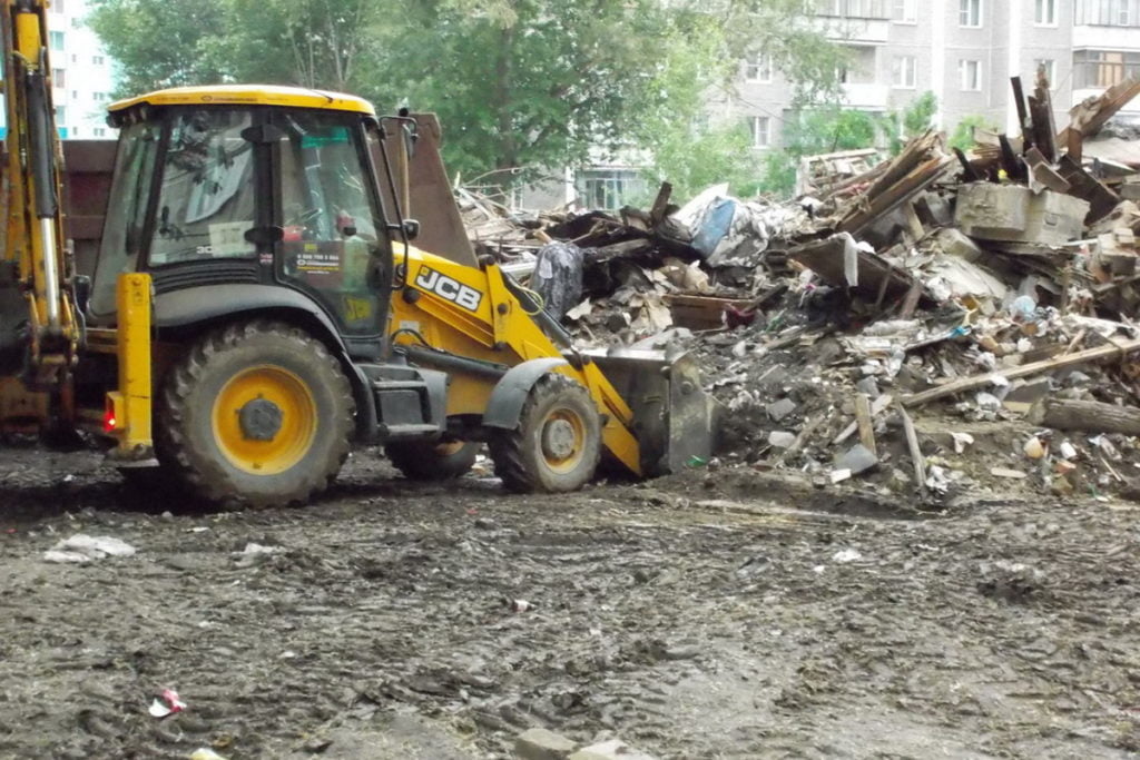 Демонтаж зданий под ключ сбор мусора